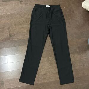 Black lady Hagen golf pants